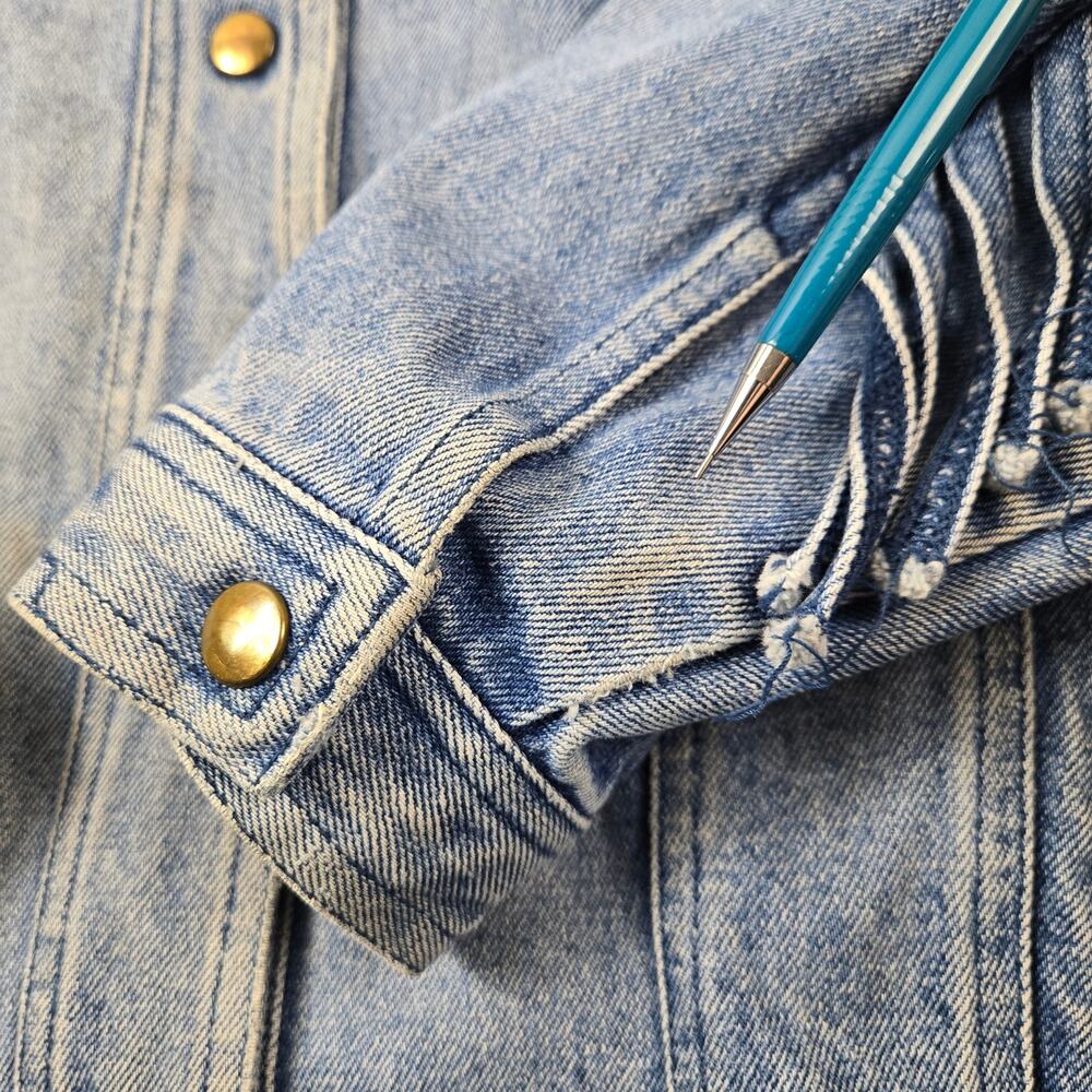 Vintage Learsi 90's Denim Jacket Fringe Yoke Arms 100% Cotton Faded size Small - Picture 15 of 15